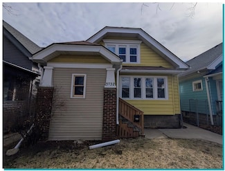 3732 N Vel R Phillips Ave, Milwaukee, WI 53212
