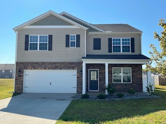 449 Blue Aspen Dr, Fuquay Varina, NC 27526