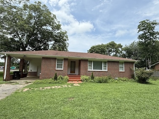 216 Cobb Rd, Tullahoma, TN 37388