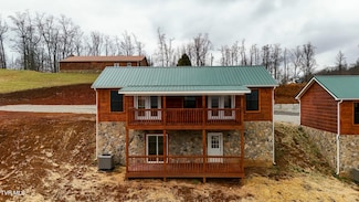 135 Ridgeview Dr, Elizabethton, TN 37643
