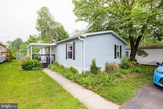 39 Patton Dr, Honey Brook, PA 19344