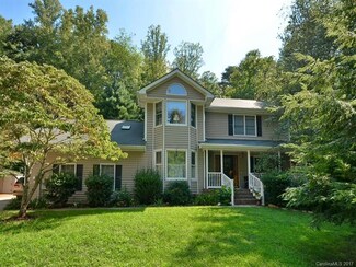 77 Pinecroft Rd, Asheville, NC 28804