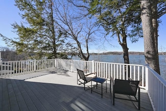 4 Nancy Ln, Sabattus, ME 04280