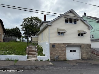 629 Arthur St, Hazleton, PA 18201