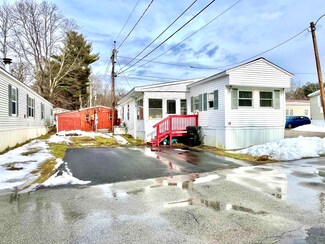 18 Mobile Dr, Hudson, NH 03051
