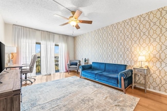 55 SW 2nd Ave Unit 405, Boca Raton, FL 33432