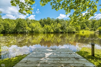 526 Lake Turner Ln, Washington Township, IN 47448