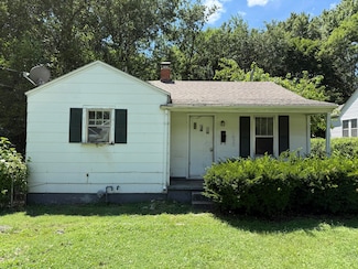 1055 S New Ave, Springfield, MO 65807