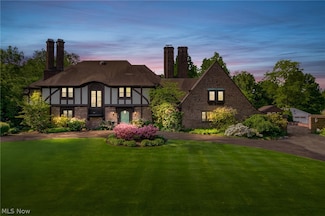 20000 Marchmont Rd, Shaker Heights, OH 44122