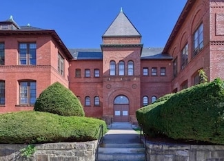 31 Elizabeth St Unit G-3, Worcester, MA 01605