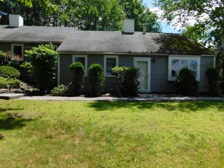 28 Colonial Way, Auburn, ME 04210