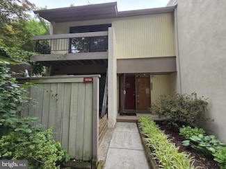 11721 Newbridge Ct, Reston, VA 20191