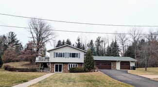 2204 Hillside Dr, Eau Claire, WI 54703