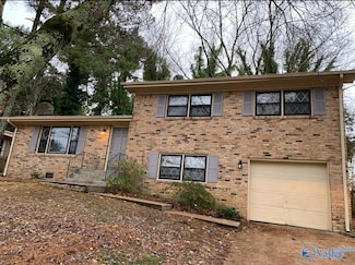 2703 Hilltop Terrace NW, Huntsville, AL 35810