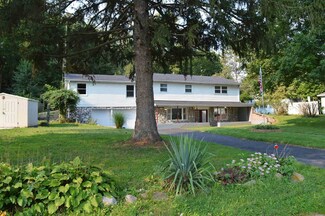 102 E Main St, Fairmount, IN 46928