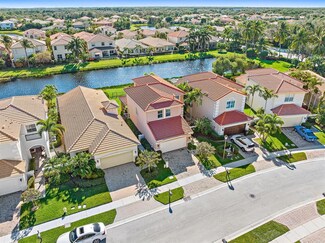 107 Isle Verde Way, Palm Beach Gardens, FL 33418