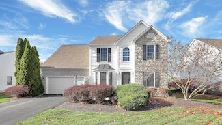 7462 Fairfield Lakes Dr, Powell, OH 43065