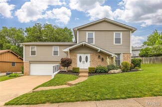 4477 Vermilion Dr, Saint Louis, MO 63128