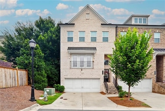 2267 Pink Hawthorn Dr, Buford, GA 30518