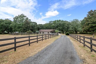 5481 Lem St, Milton, FL 32570