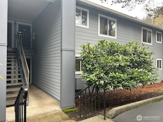 12618 100th Ln NE Unit J146, Kirkland, WA 98034