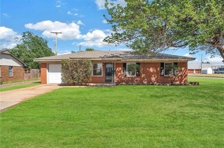 1108 Hazel St, Altus, OK 73521