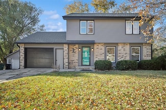 4510 66th St, Urbandale, IA 50322