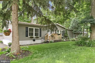 6 Esther Dr, Quakertown, PA 18951