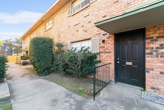3504 Parkridge Dr Unit 111, Dallas, TX 75234