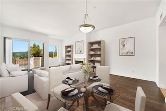 7551 Jordan Ave Unit 403, Canoga Park, CA 91303