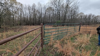 000 County Road 9160, Koshkonong, MO 65692