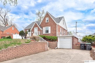 2517 Read St, Omaha, NE 68112