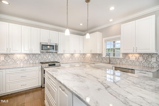 123 Gunderson Ln, Garner, NC 27529