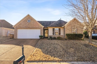 10437 Redmond Cir N, Cordova, TN 38016