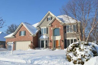 335 Johnson Woods Dr, Batavia, IL 60510