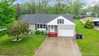 100 E 35th St, Holland, MI 49423