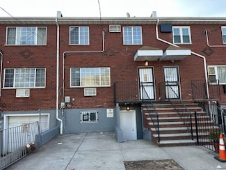 18932 113th Rd, Saint Albans, NY 11412