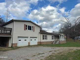 11511 Meade Fork Rd, Pound, VA 24279