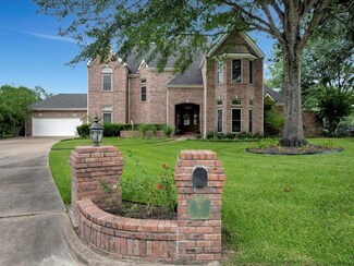 4 Baltusrol Ct, Lufkin, TX 75901