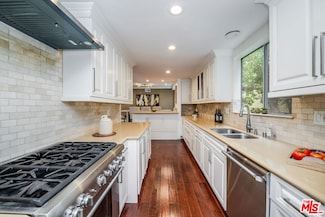 441 N Oakhurst Dr Unit 205, Beverly Hills, CA 90210