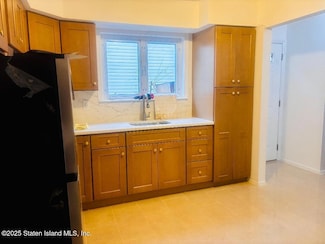 134 Woodbine Ave Unit 2, Staten Island, NY 10314