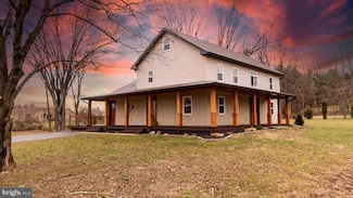 1858 Fish And Game Rd, Littlestown, PA 17340