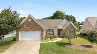 8 Wild Thorn Ln, Greenville, SC 29615