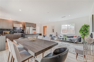 8129 Radford Ave, North Hollywood, CA 91605