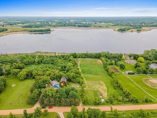2565 Highland Rd, Minnetrista, MN 55359