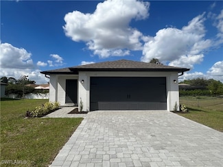 231 Des Cartes St, Fort Myers, FL 33913