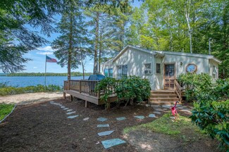 92 Churchill Rd, Wolfeboro, NH 03894