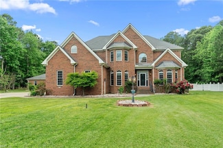 2234 Creekway Dr, Smithfield, VA 23430