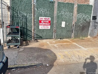 11 W 9th St, Brooklyn, NY 11231