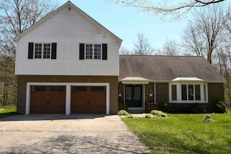 2430 Kaiser Rd, Pinconning, MI 48650